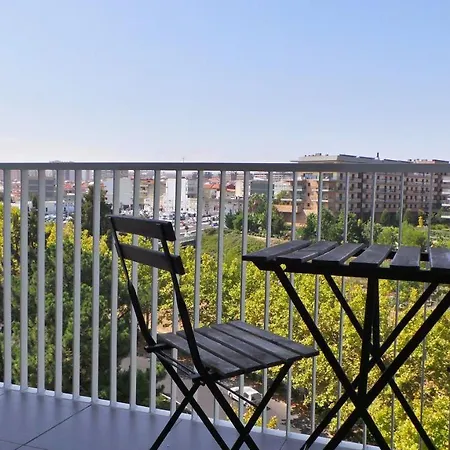 아파트 Flamingos With A View *